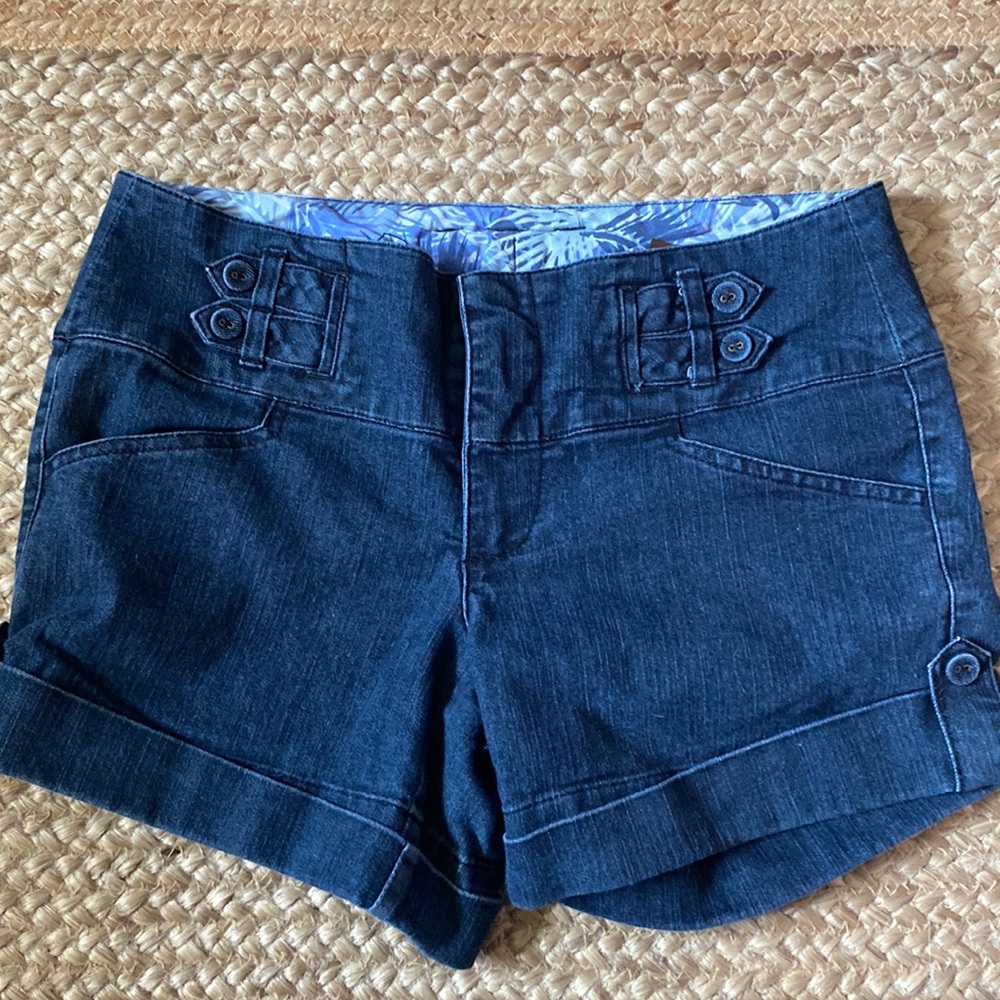 Women’s Jean shorts